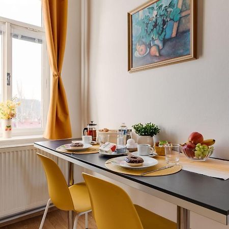 Sunshine Apartment Near The City Center Prague Exterior photo