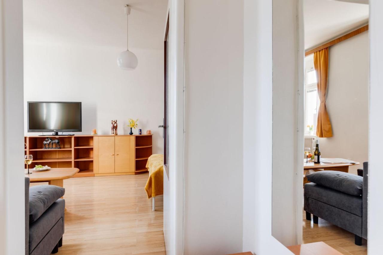 Sunshine Apartment Near The City Center Prague Exterior photo